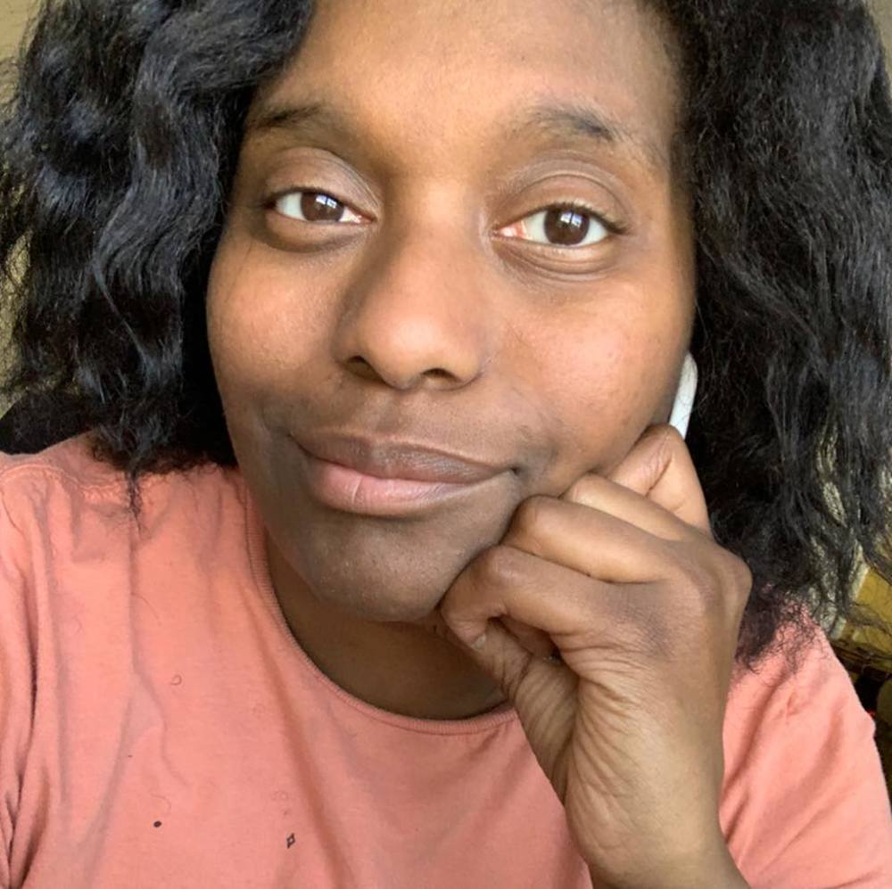 Meet your Posher, Latia